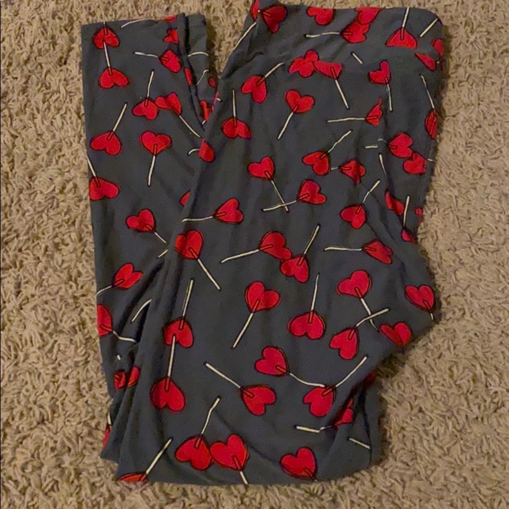 Lularoe valentine leggings